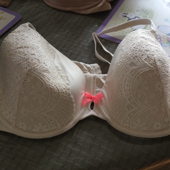 Two bras - Picture 2 of 2
